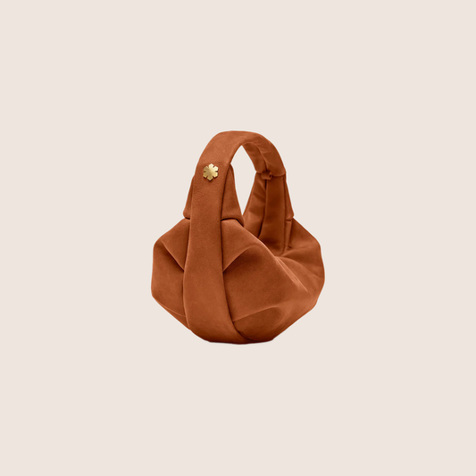 SWAN BAG MINI - CARAMEL - Caramel - Lækker mini Swan taske i karamel, ideel til et elegant og stilfuldt look.