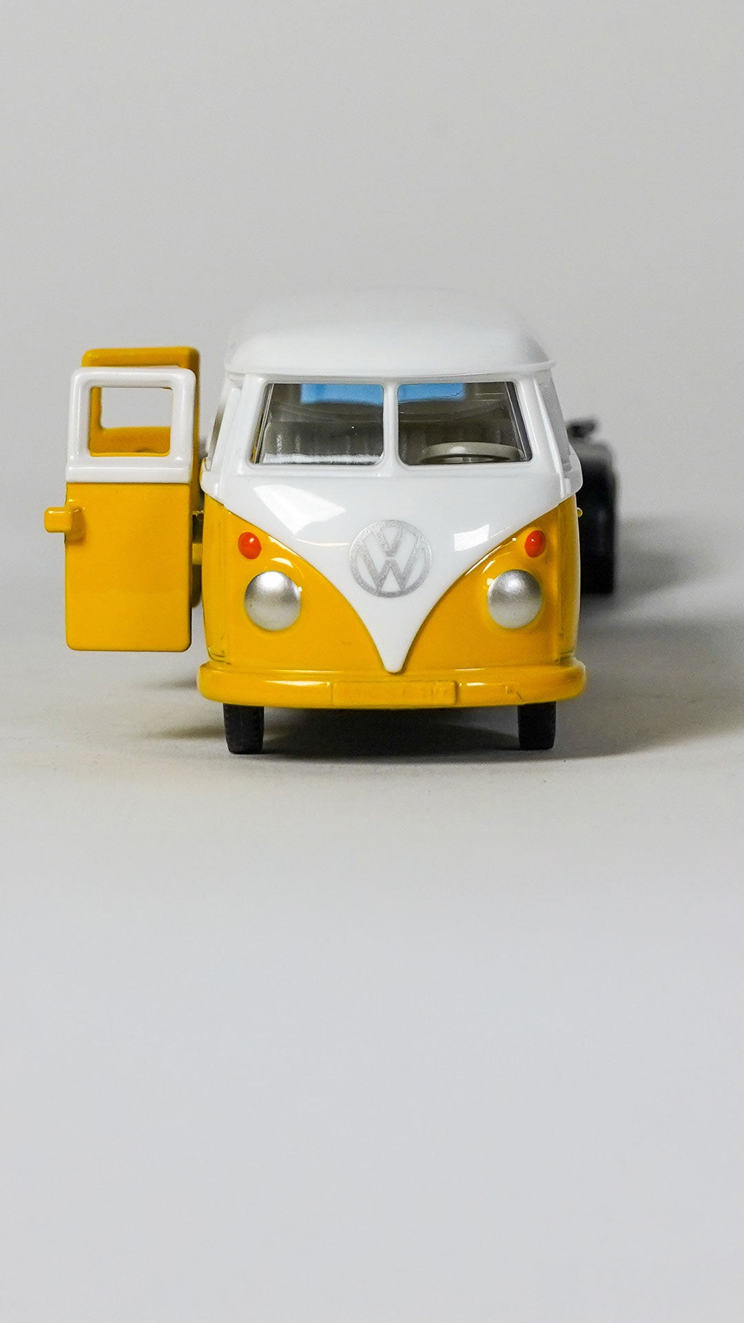 Siku Volkswagen T1 + Trailer og Volkswagen Beetle