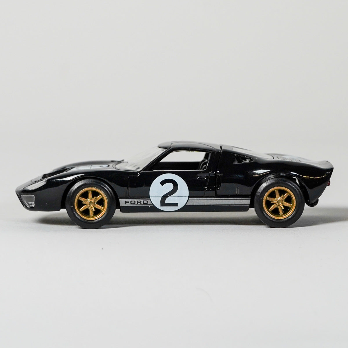 Ford GT40 #2 Le Mans 1966 1:43