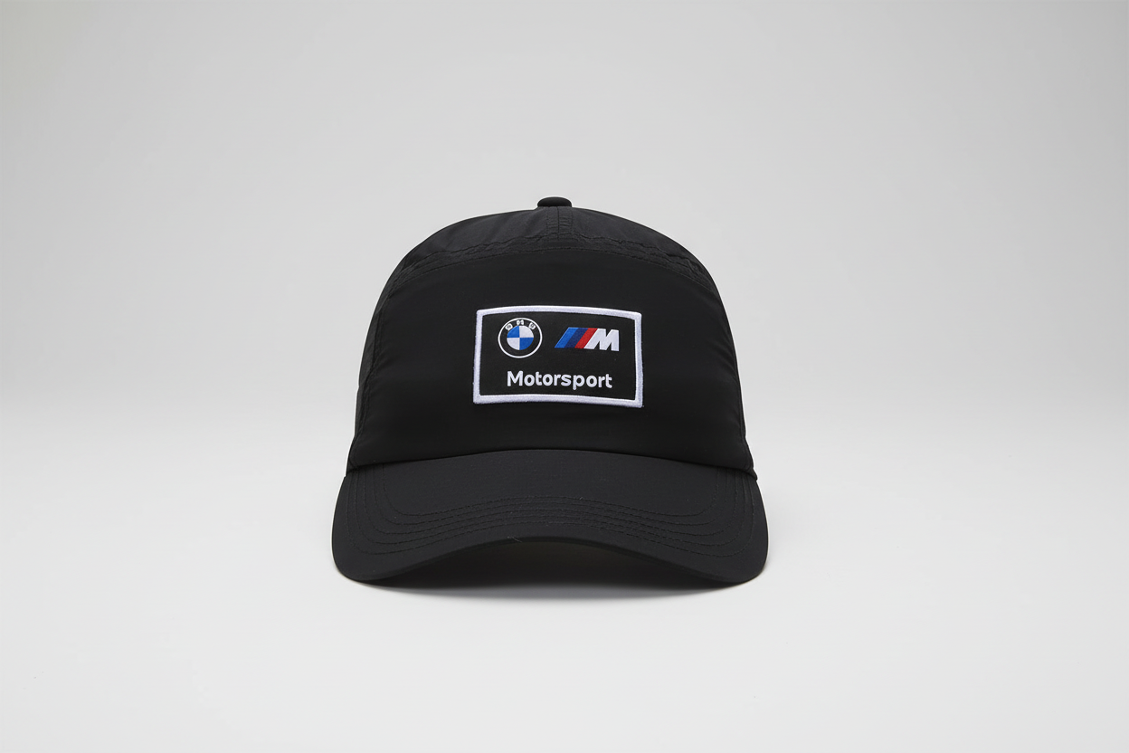 BMW MMS Heritage BB Cap i sort fra Puma med broderet BMW M-logo og justerbar pasform