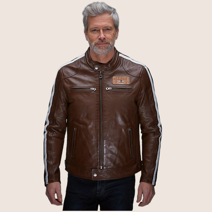 DK Race Jacket Choco – DK Race jakke i chokoladebrun, stilfuld og funktionel til motorsportsglade fans.