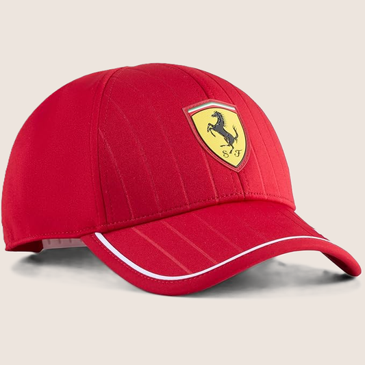 Ferrari SF RP Team BB Cap i rød med ikonisk Ferrari-logo og justerbar pasform