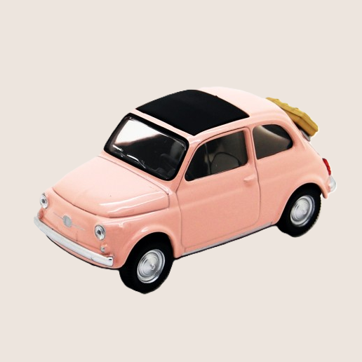 Fiat 500 F Pink 1:43 Norev – Charmerende modelbil i skala 1:43 med lyserød lakering, klassiske linjer og autentiske detaljer fra den ikoniske Fiat 500.