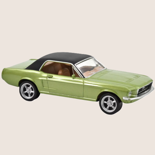 Ford Mustang Lysegrøn 1:43 Norev – Detaljeret modelbil i skala 1:43 med autentisk lysegrøn lakering og klassisk Mustang-design, ideel til samlere.