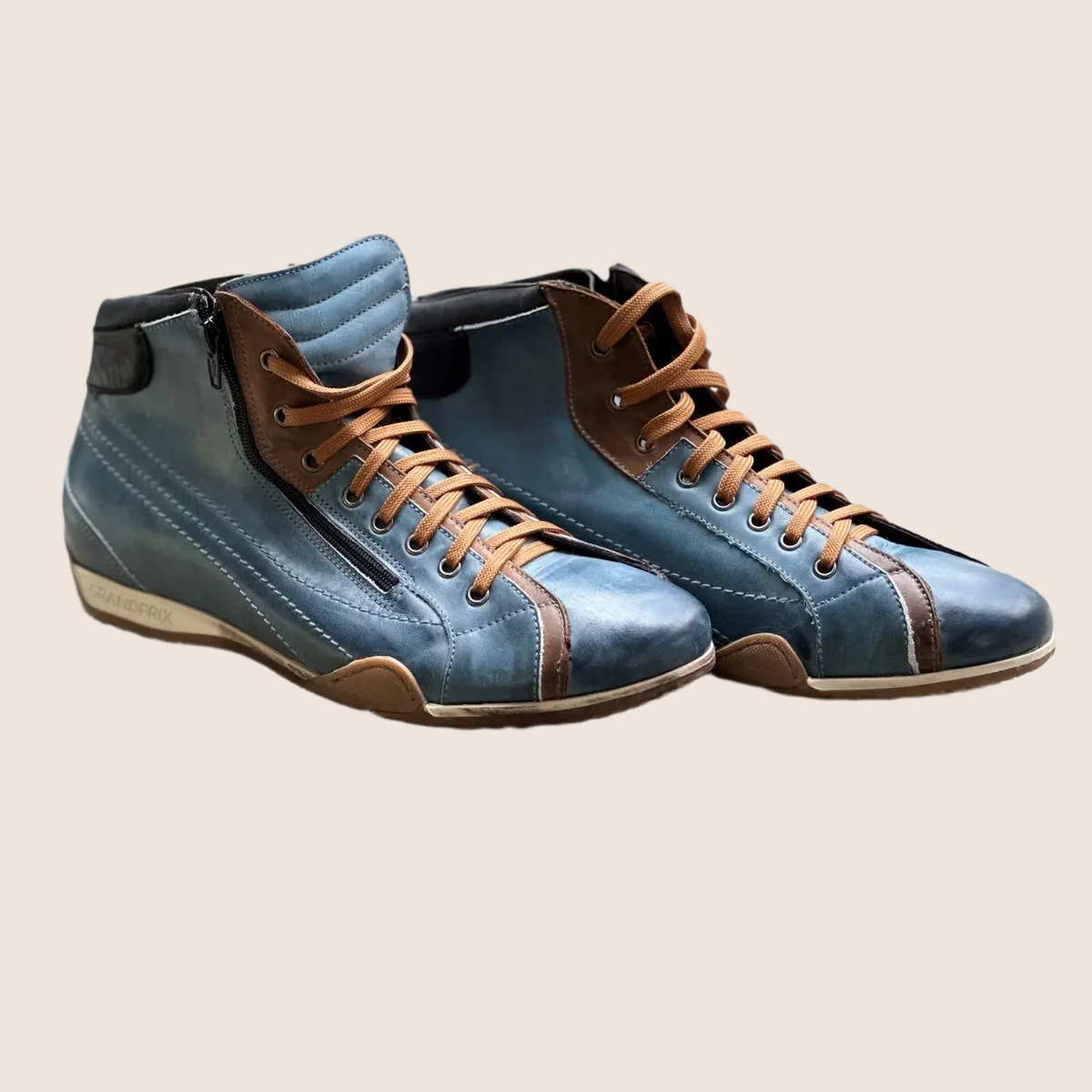 GPO Hi-Top Sneakers Monza – Indigo-blå høje sneakers inspireret af klassisk motorsport. Komfortable og stilfulde med vintage racing-look.