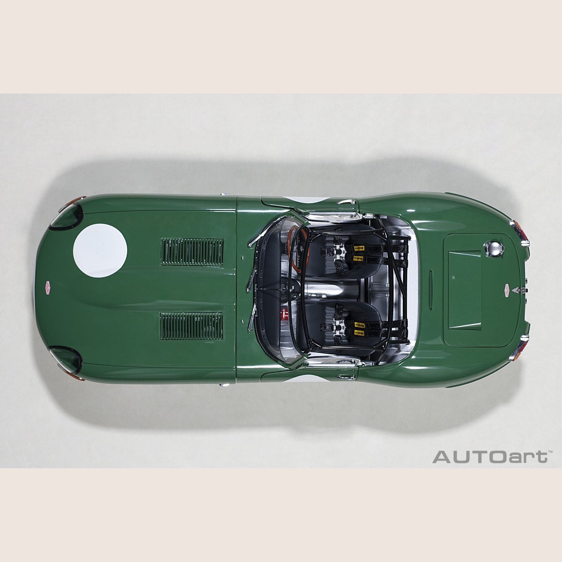 Jaguar E-Type Dark Green – Model af den legendariske Jaguar E-Type i klassisk mørkegrøn.