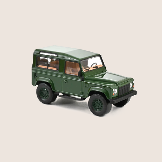 Land Rover Defender Mørkegrøn 1:43 Norev – Detaljeret modelbil i skala 1:43 med autentisk mørkegrøn lakering, klassisk design og realistiske detaljer.
