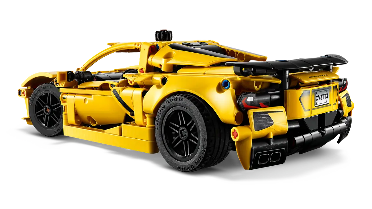LEGO Technic Chevrolet Corvette Stingray 42205 – 1:24 skalamodel med bevægelige døre, åben motorhjelm, 8-cylindret motor, differentiale og fungerende styring. En autentisk bygge- og udstillingsmodel fra LEGO Technic‑serien.