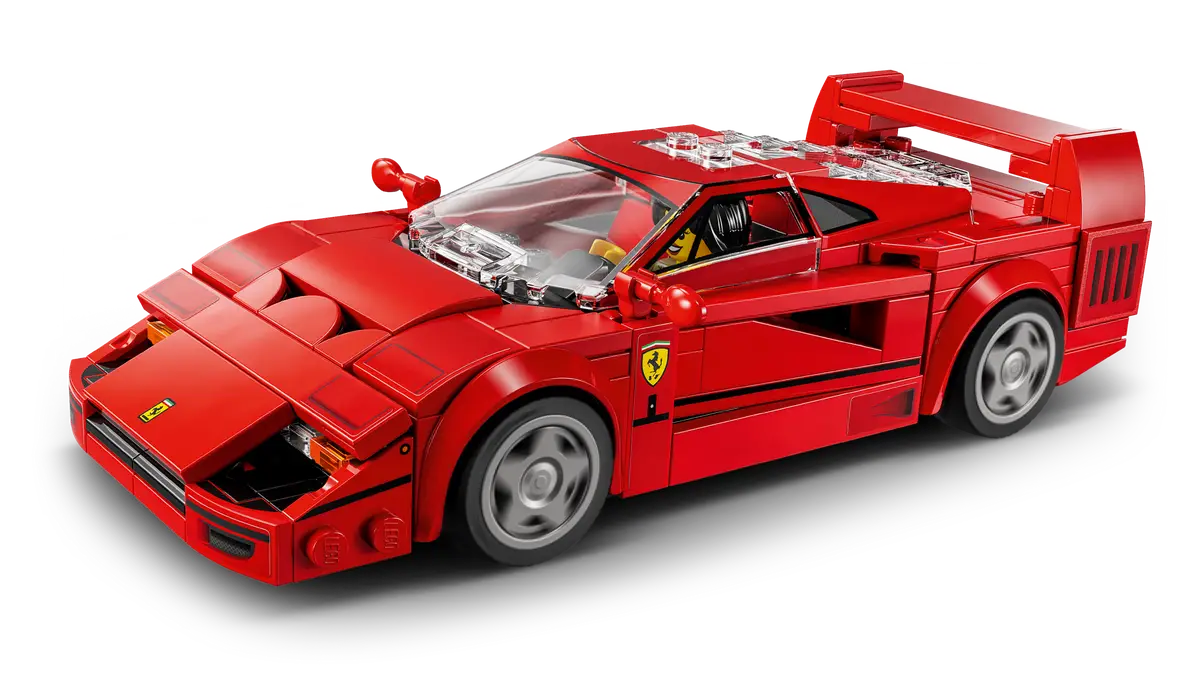 LEGO Speed Champions Ferrari F40 Supercar 76934 – detaljeret model af 1980'ernes ikoniske Ferrari F40. Sættet inkluderer 318 dele, en minifigur af en Ferrari-kører og autentiske designdetaljer som hækspoiler, luftindtag og røde sæder. Perfekt til både leg og udstilling.