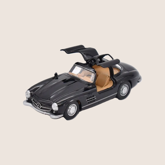 Mercedes 300 SL Sort 1:43 Norev – Elegant modelbil i skala 1:43, udført i sort med autentiske detaljer, der hylder den legendariske Mercedes 300 SL.