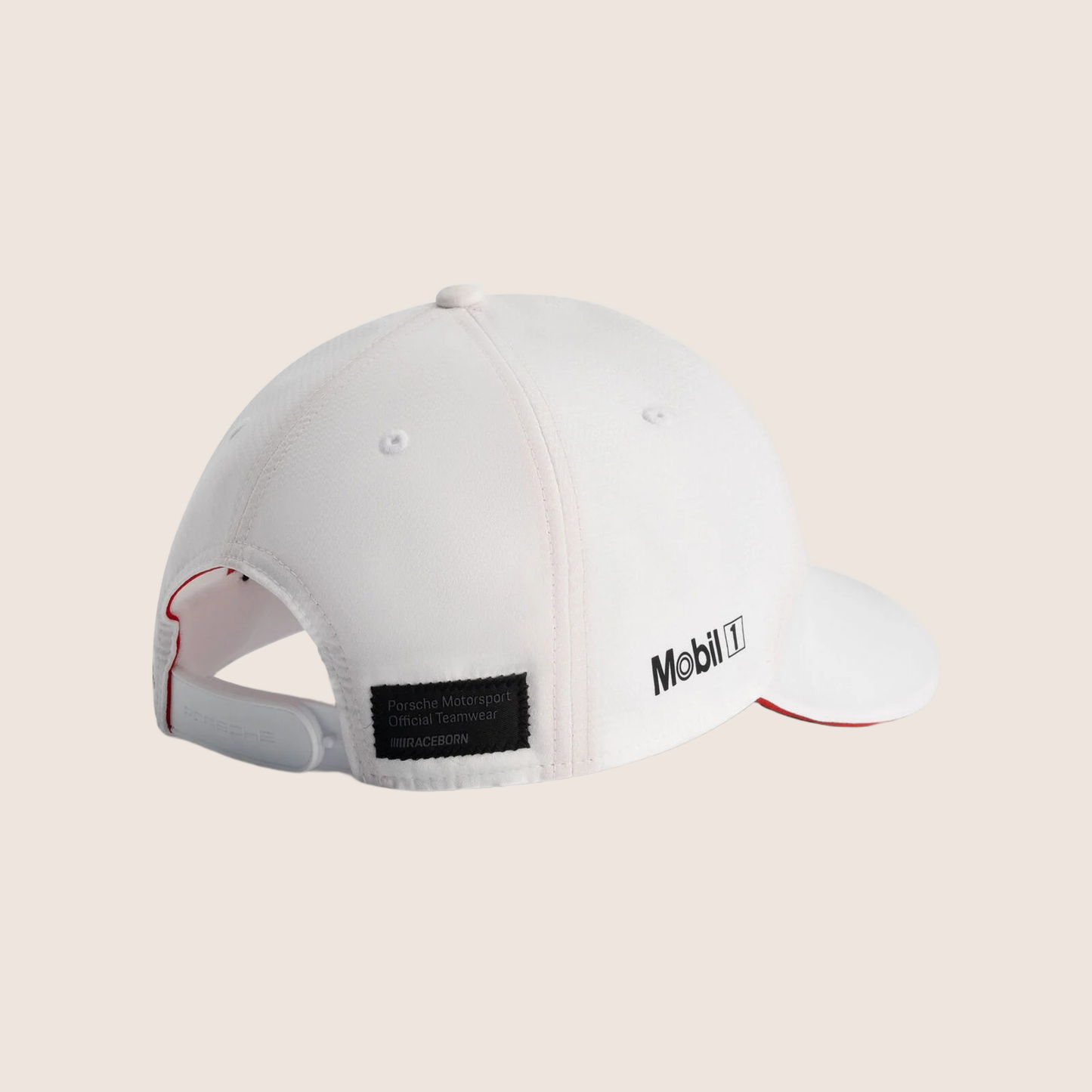 Porsche Motorsport Team Cap – Hvid – Elegant hvid cap med Porsche Motorsport-logo. Perfekt til motorsportsentusiaster, der ønsker at fremvise deres passion for Porsche i en stilfuld og komfortabel form.