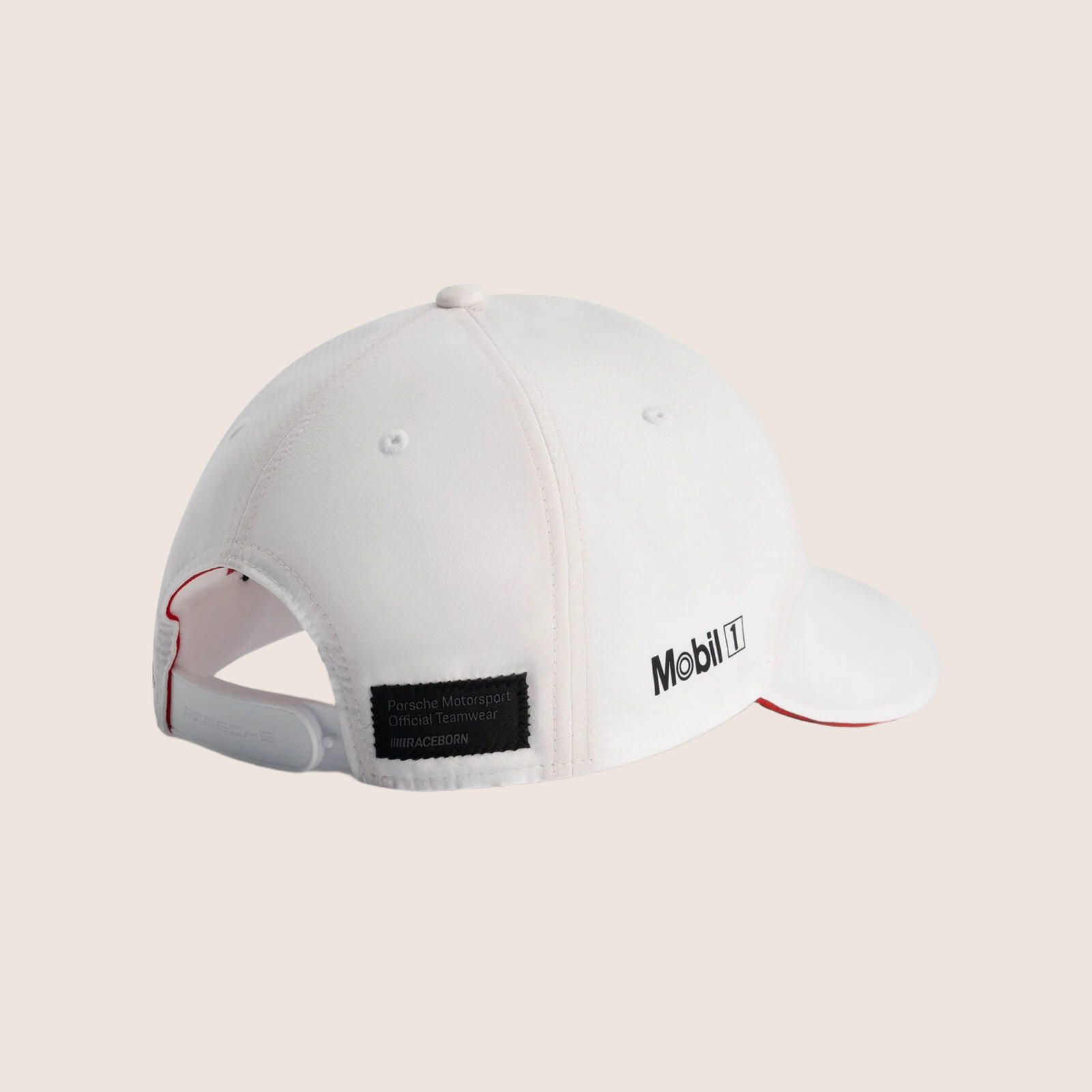 Porsche Motorsport Team Cap – Hvid – Elegant hvid cap med Porsche Motorsport-logo. Perfekt til motorsportsentusiaster, der ønsker at fremvise deres passion for Porsche i en stilfuld og komfortabel form.
