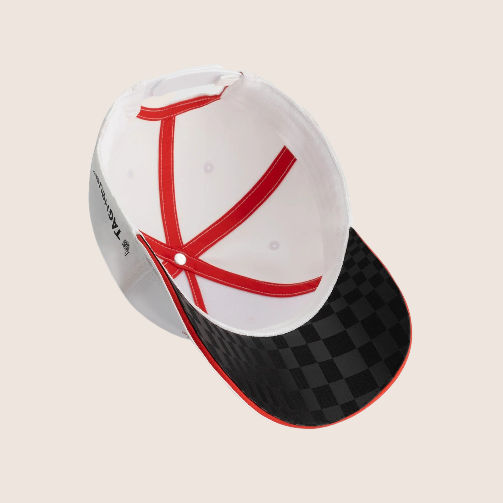 Porsche Motorsport Team Cap – Hvid – Elegant hvid cap med Porsche Motorsport-logo. Perfekt til motorsportsentusiaster, der ønsker at fremvise deres passion for Porsche i en stilfuld og komfortabel form.